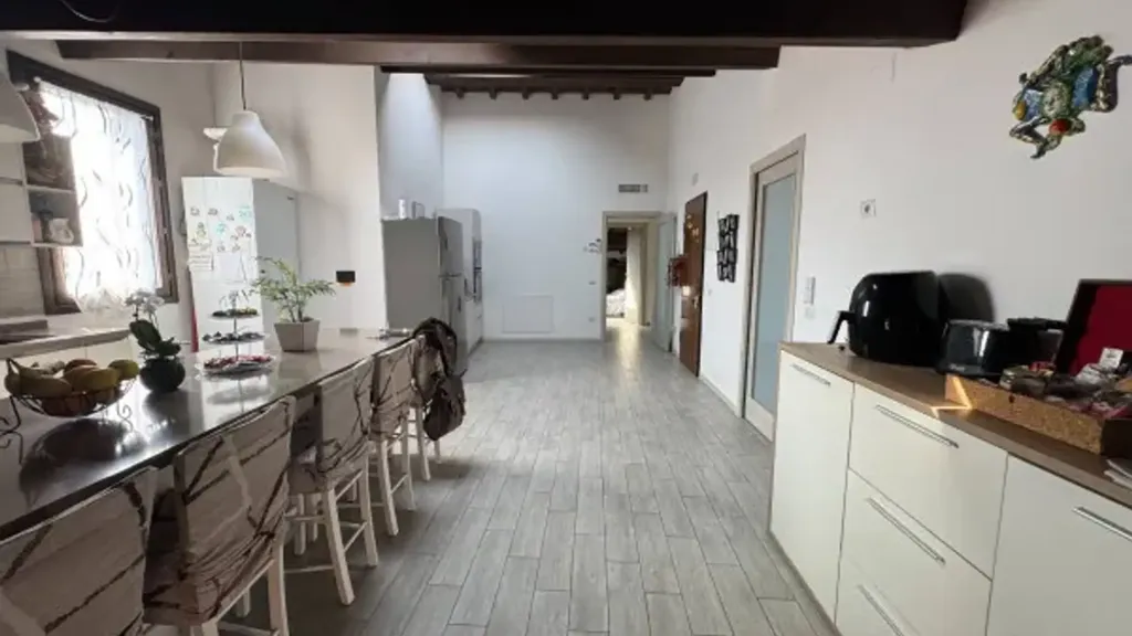 Köök - Rustic Penthouse with Central Heating in Concordia