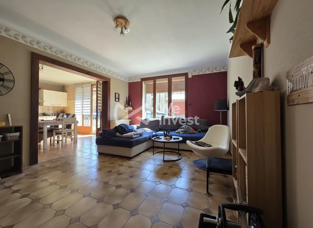 Elutuba - Spacious House with Courtyard in Saint-Laurent-sur-Othain