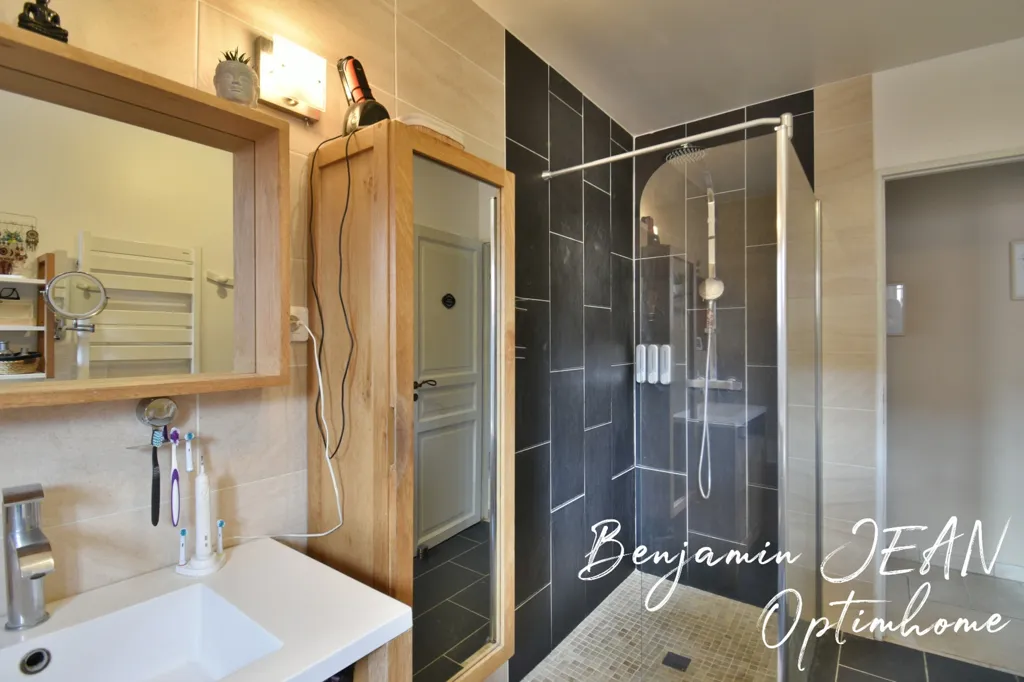 Salles de bain - Villa Familiale avec Piscine à Sérignan