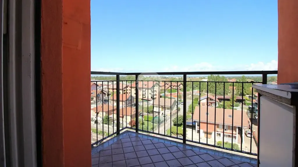 Balcon - Penthouse Apartment with Panoramic View in Brandizzo