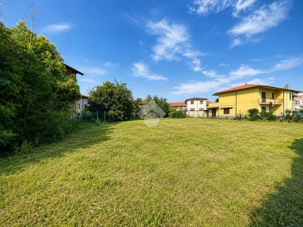Aed - Residential Plot in Fara Gera D'Adda