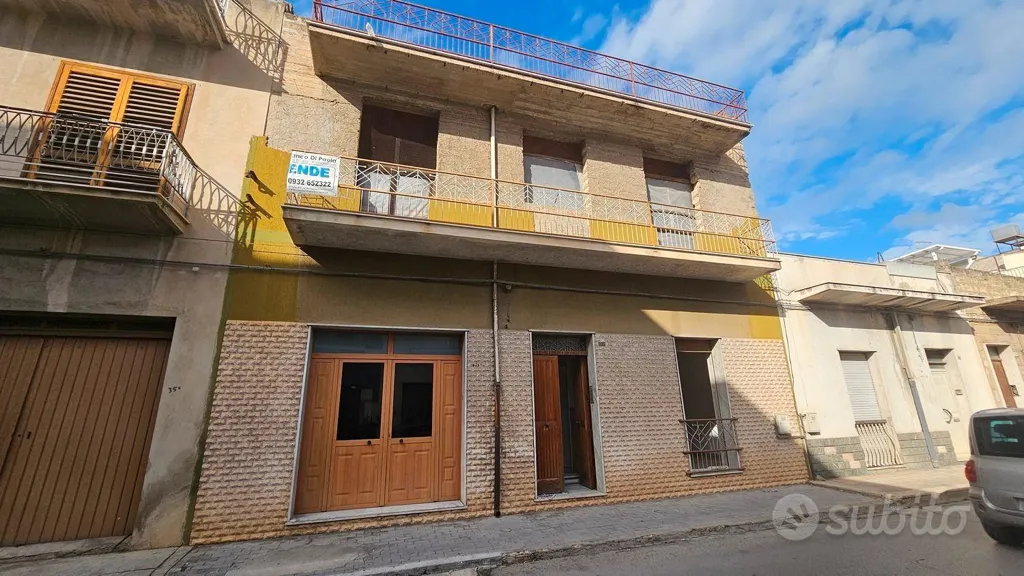 Välivaade - Two-Unit Building with Terrace in Vittoria