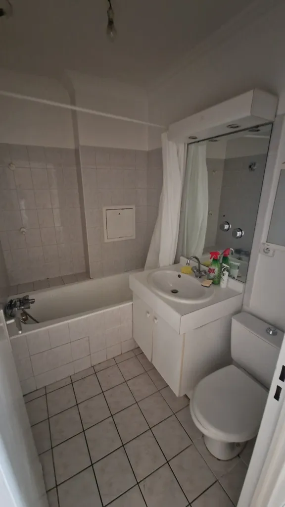 Bagni - Studio with Balcony in Nogent-sur-Marne Centre