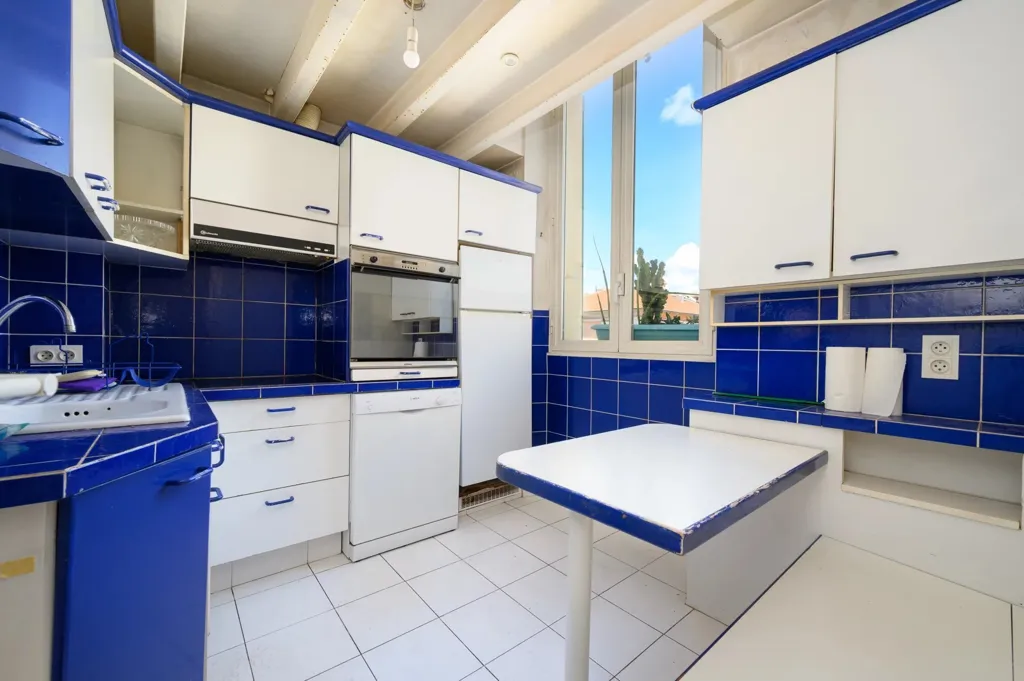 Cuisine - Appartement Luxueux avec Vue Mer à Cannes