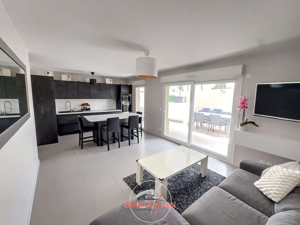 Soggiorno - 3-Bed Apartment with Terrace in Plan de Carros
