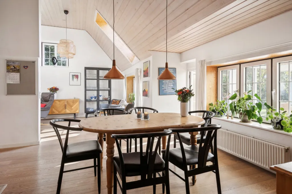 Dining Room - Rural Villa with Large Garden in Agerskov