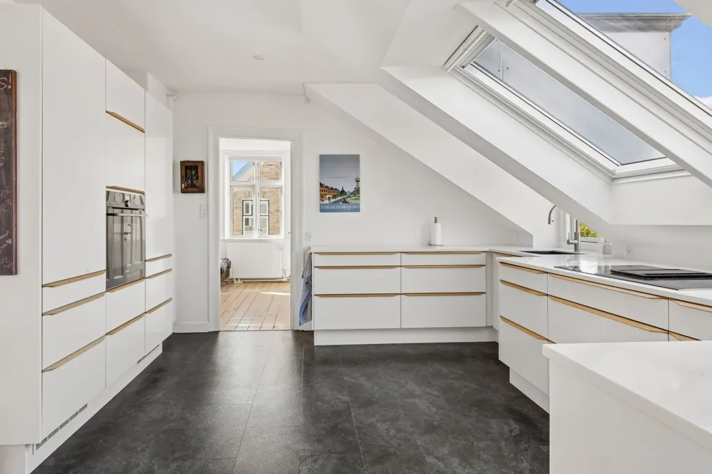 Cuisine - Bright Apartment with Balcony in Frederiksberg
