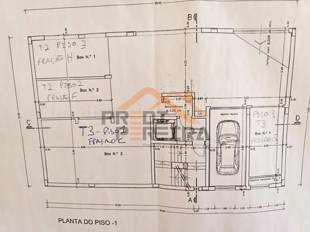 Plaan - Luxury Flat with Barbeque Area in Loures