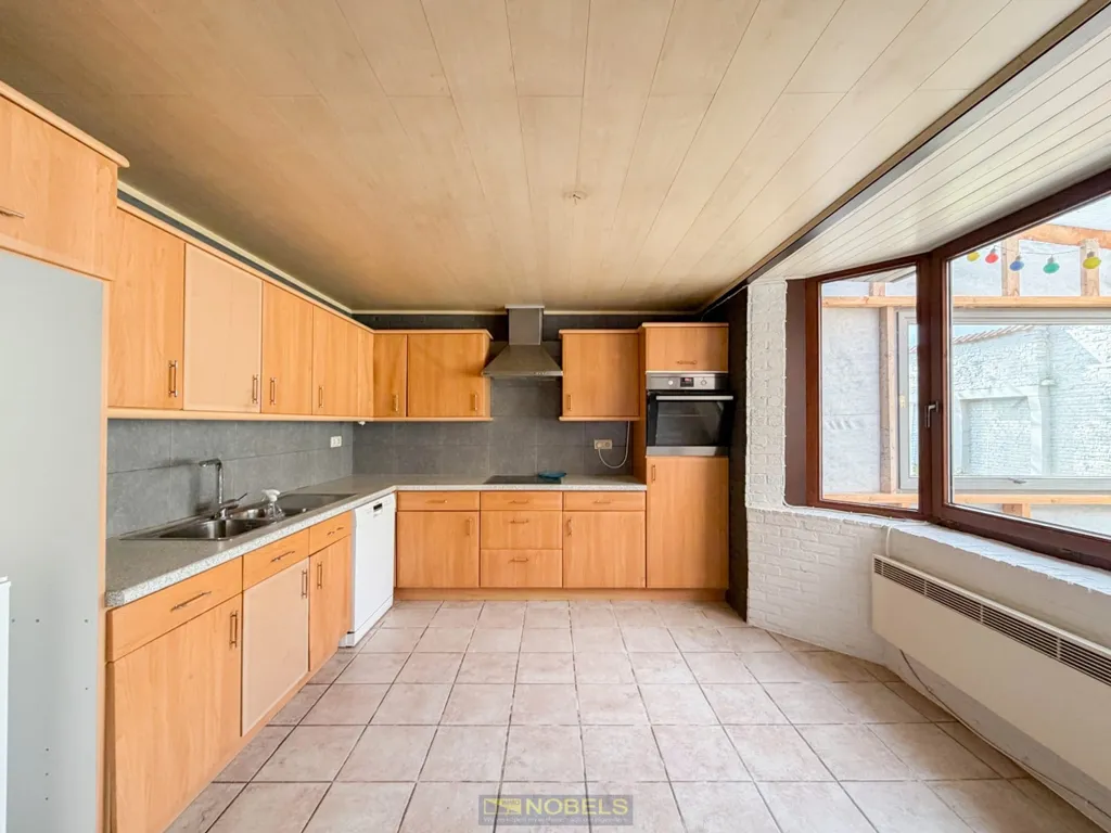Köök - Half-Open House with Spacious Garden in Sint-Maria-Oudenhove