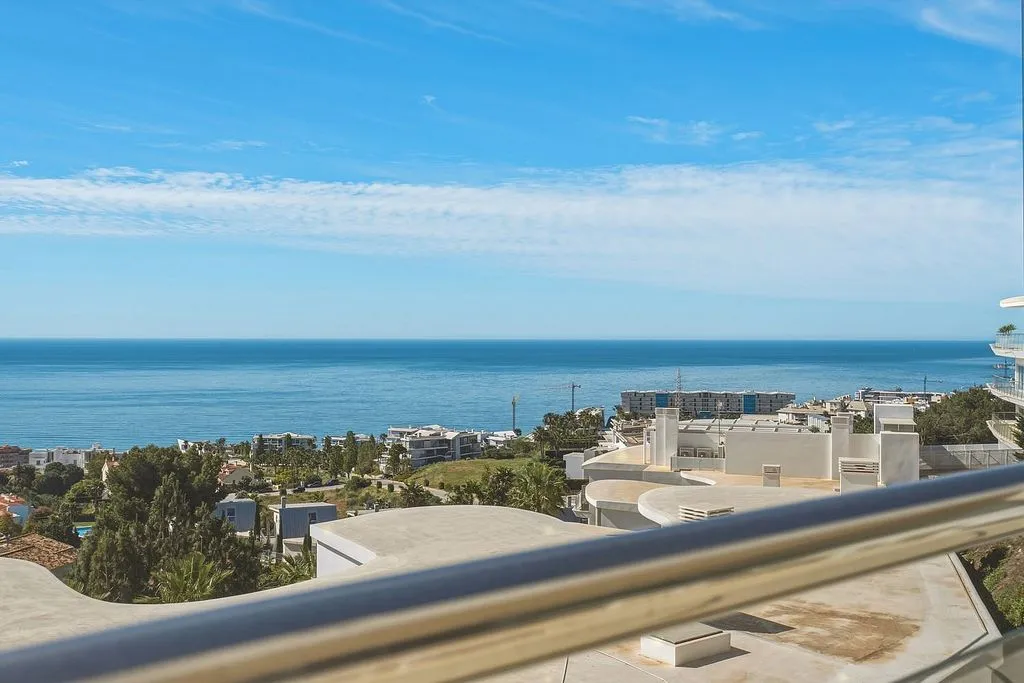 Rõdu - Apartment with Pool and Terrace in Higueron Resort