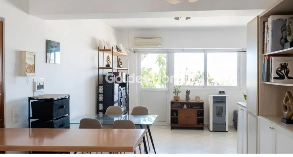 Sala da pranzo - Bright Apartment with Panoramic View in Agios Anargyroi