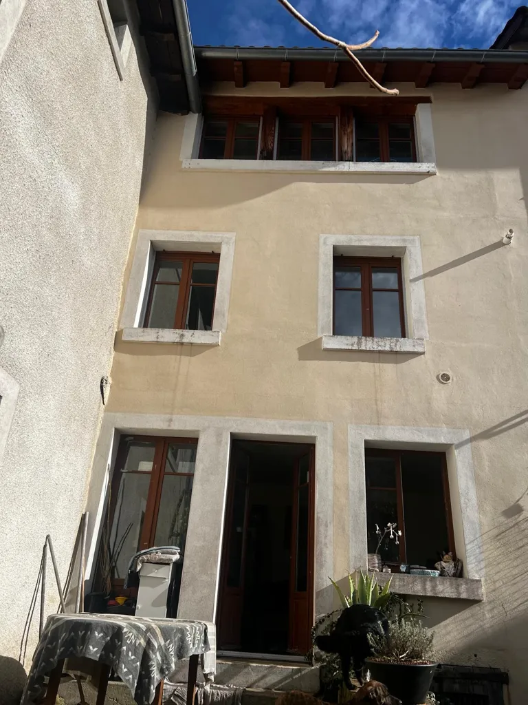 Extérieur - Ensemble Immobilier avec Maison Louée à Aiguilhe
