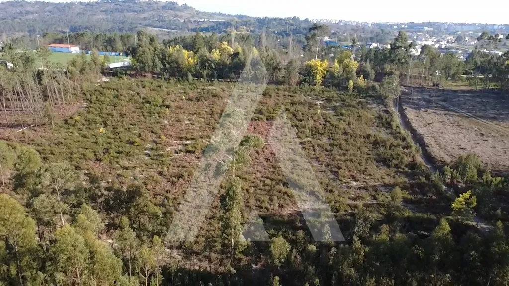 Vue aérienne - Rural Land with Easy A25 Access in Mangualde