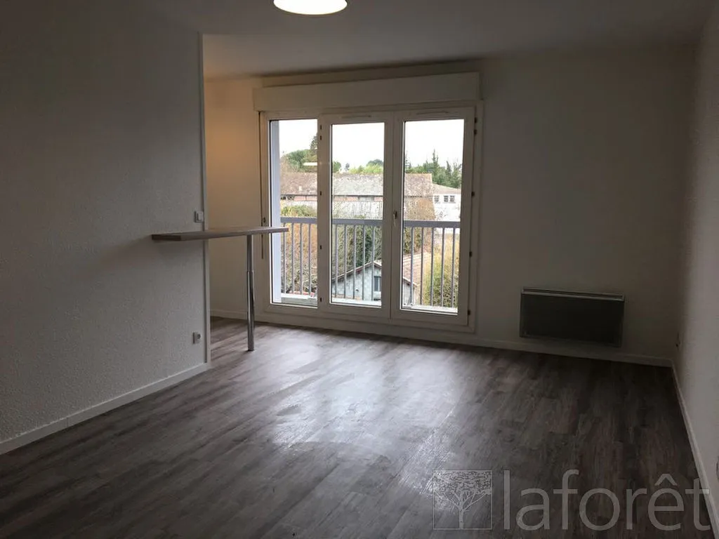 Pièces - Studio avec Balcon dans Résidence Sécurisée à Gradignan