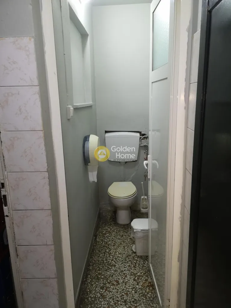 Bathrooms - Commercial Space with Large Storage in Egaleo