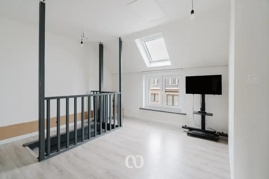 Stanze - Ready-to-Move Flat with Garage near Centre Oudenaarde