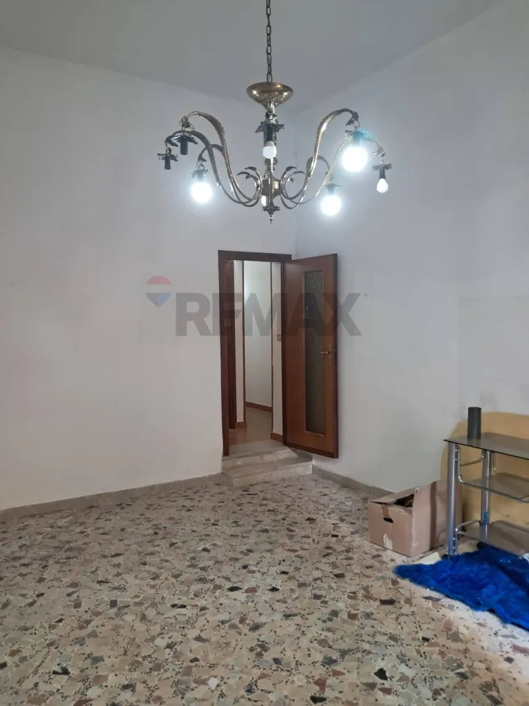 Pièces - Independent House with Terrace in Casteldaccia