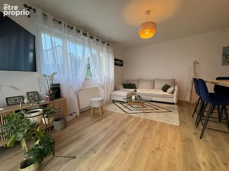 Apartment with Garden View in Crach
