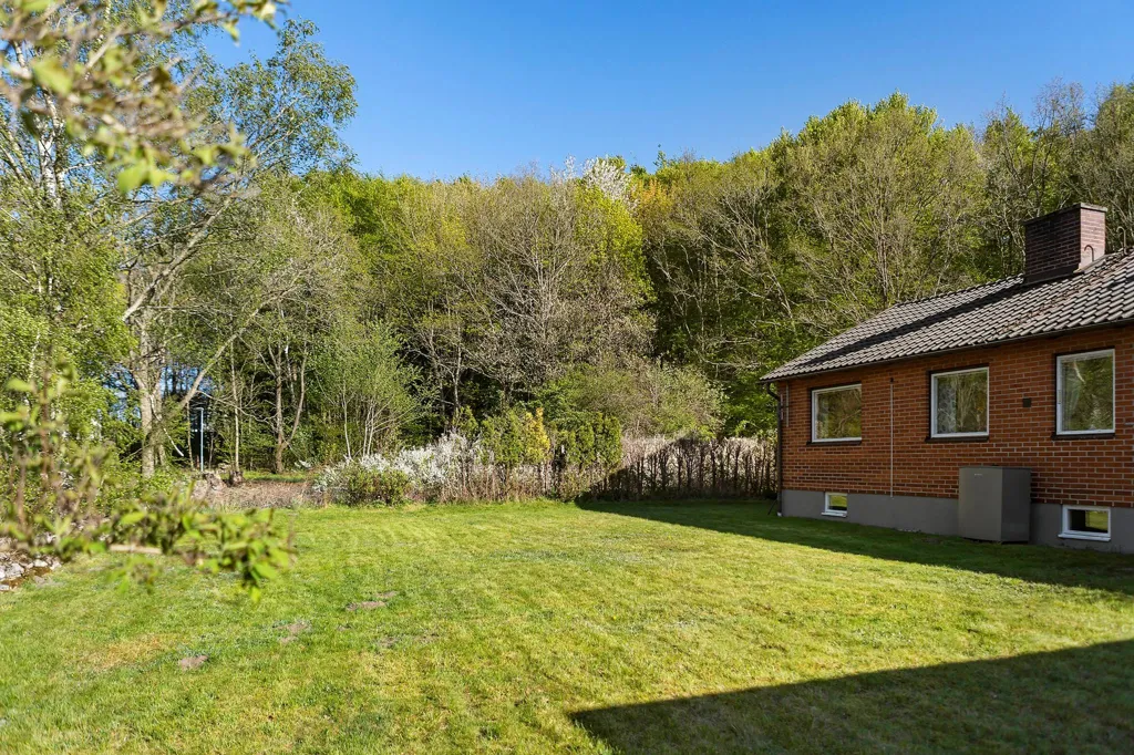 Giardino - 1-Storey Villa with Forest View in Hörvik