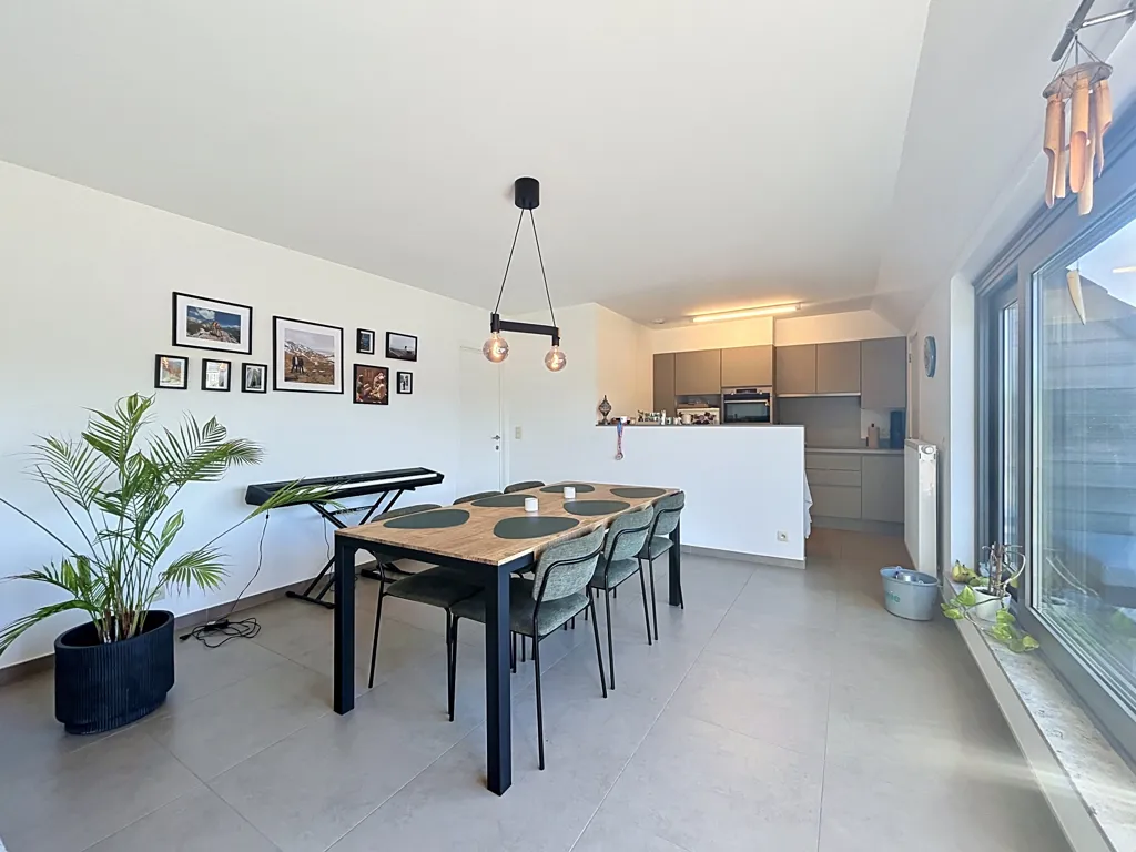 Salle à manger - Appartement avec Grand Terras à Louer