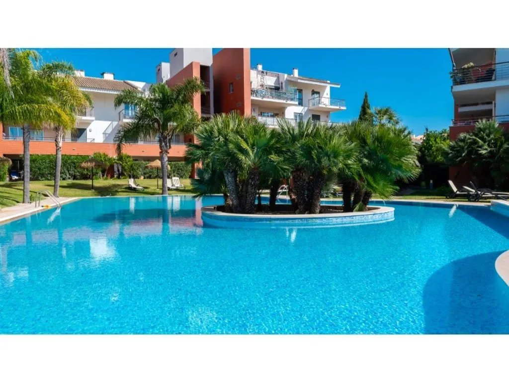 Piscine - Luxury Apartment with Golf Views in Vilamoura