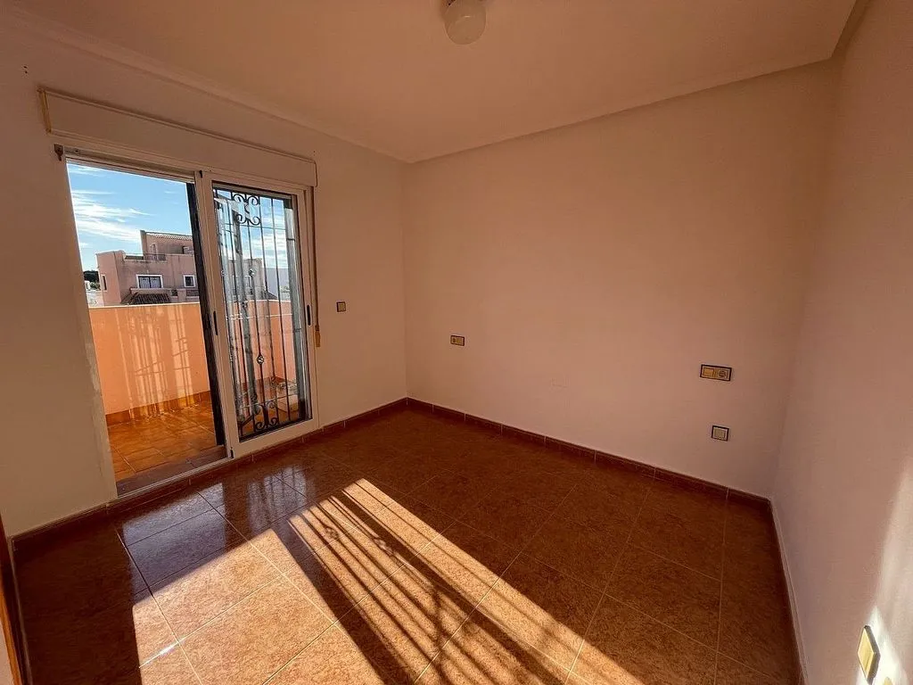 Pièces - Terraced House with Pool in La Herrada
