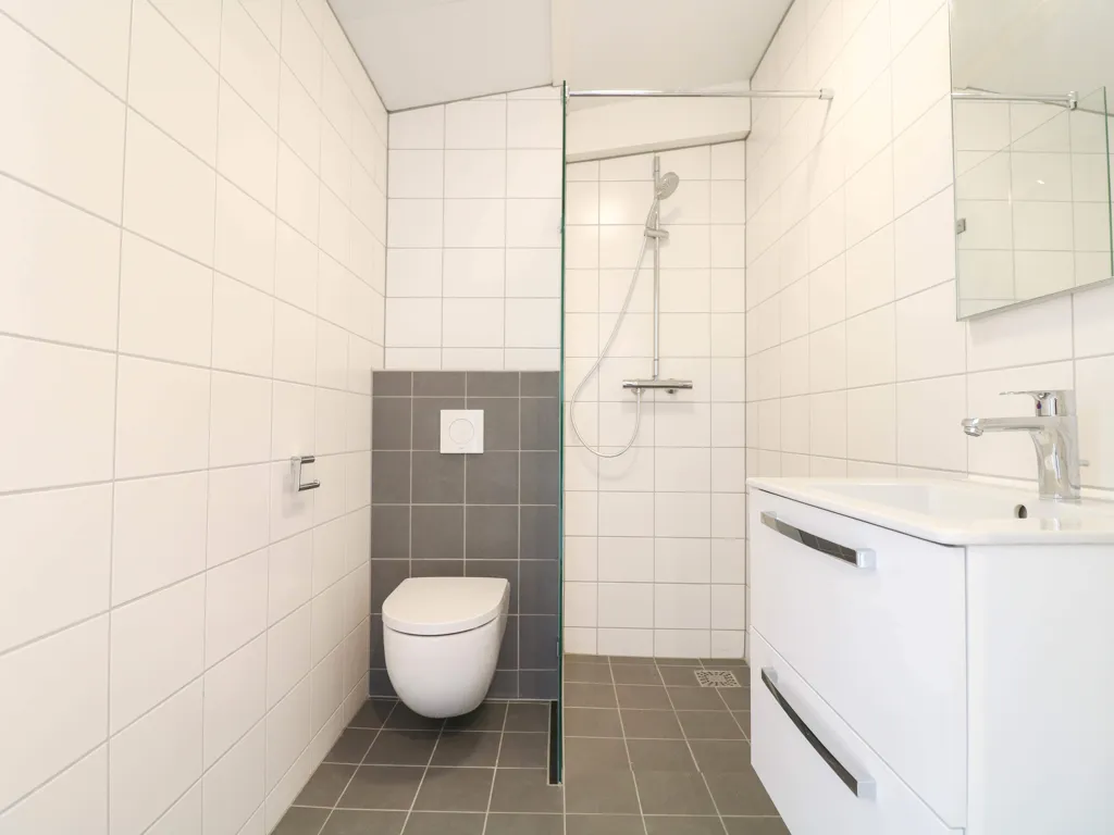 Salles de bain - Studio with Terrace in Den Haag Centre