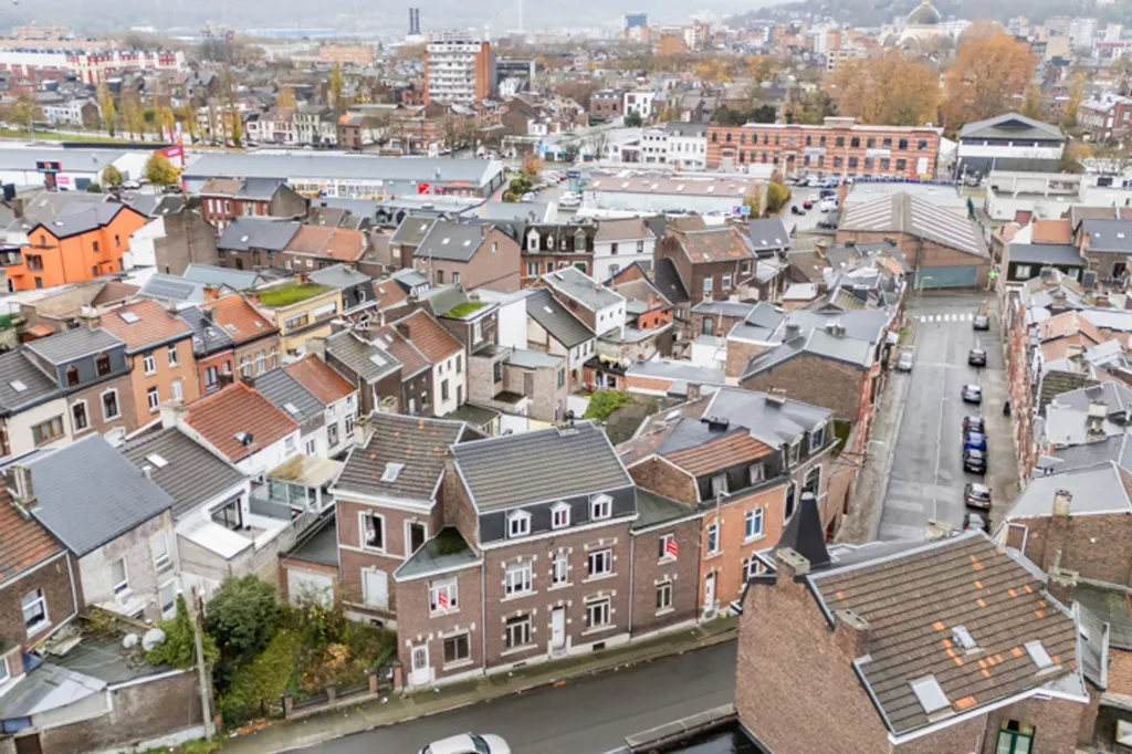 Vue aérienne - Maison à Rénover avec Terrasse à Grivegnée