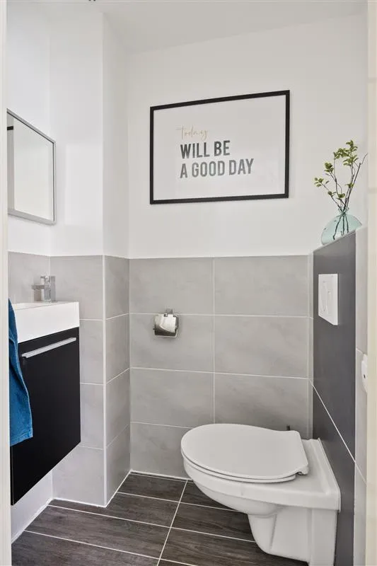 Salles de bain - Modern T3 with Garden in Dalem Zuid