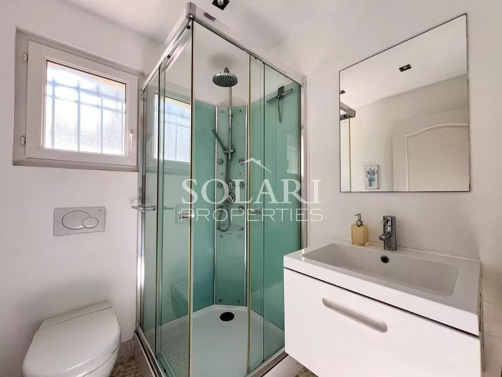 Salles de bain - Villa de Luxe avec Piscine et Vue Mer à Théoule-sur-Mer