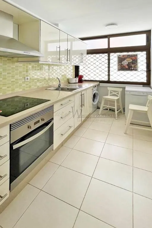 Cuisine - 2-Bedroom Seafront Apartment in Los Cristianos