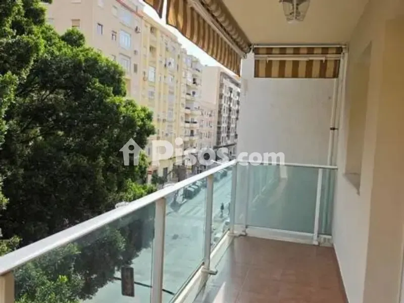 Rõdu - Spacious Apartment with Balcony in Málaga