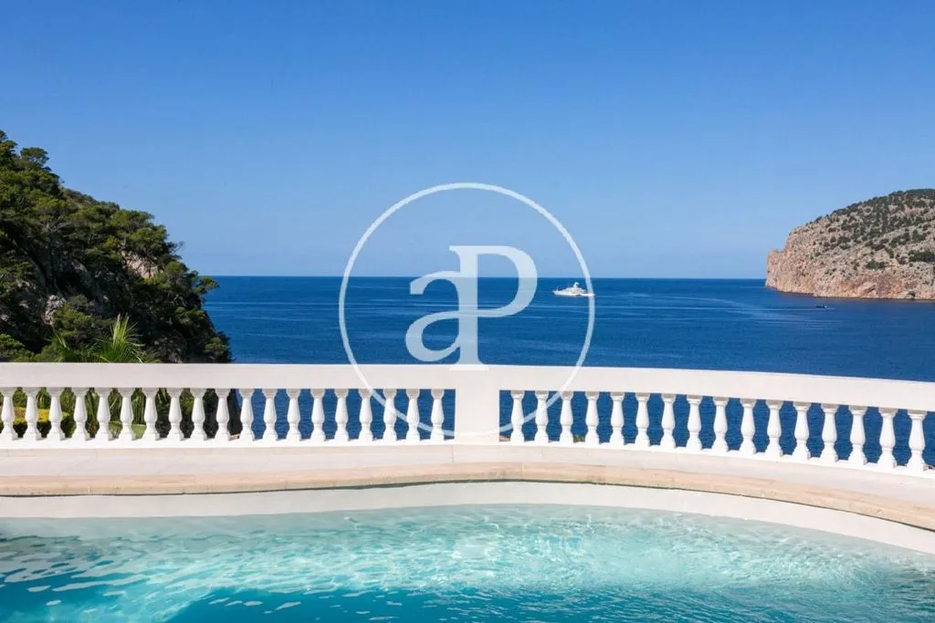 Piscine - Mediterranean Villa with Sea Views in Camp de Mar