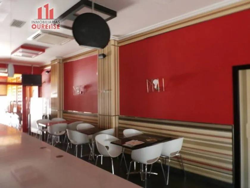 Pièces - Operational Café with Terrace in Ourense