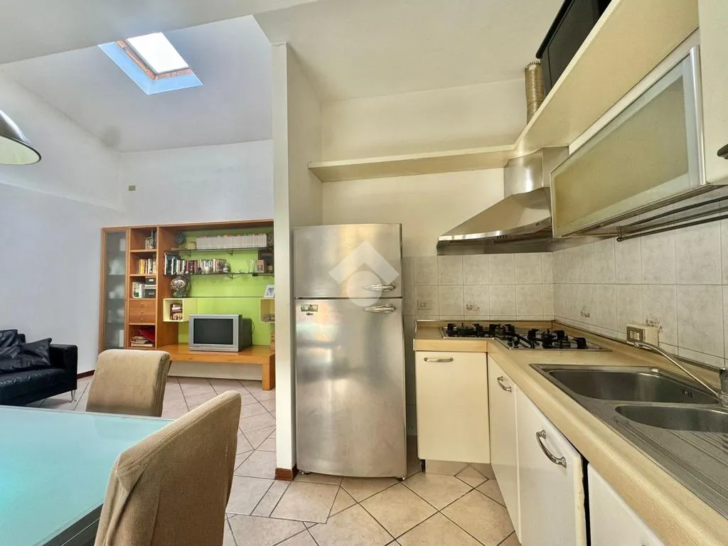 Köök - Apartment with Balcony in Carmignano