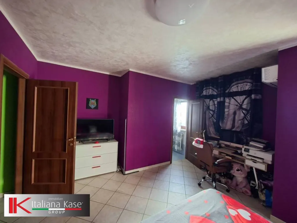 Bedrooms - Spacious Apartment with Terrace in Montalenghe