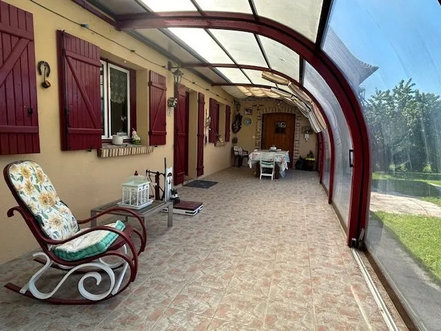 Terrasse - Maison de Caractère avec Jardin dans Environnement Calme