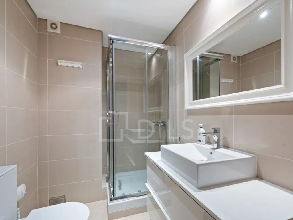 Salles de bain - Duplex Flat with Garden in Cascais Centre