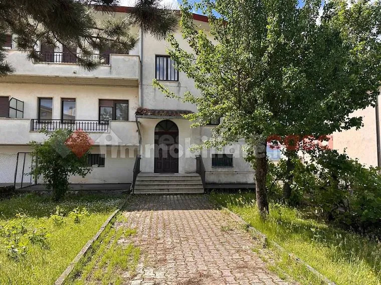 Esterno - Bright Apartment with Panoramic Terrace in Avezzano