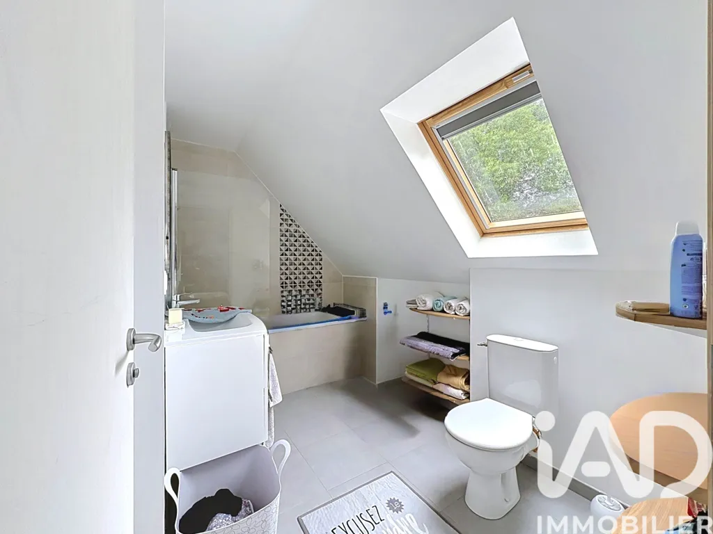 Bathrooms - Newly Built Maison with Garden in Kervignac