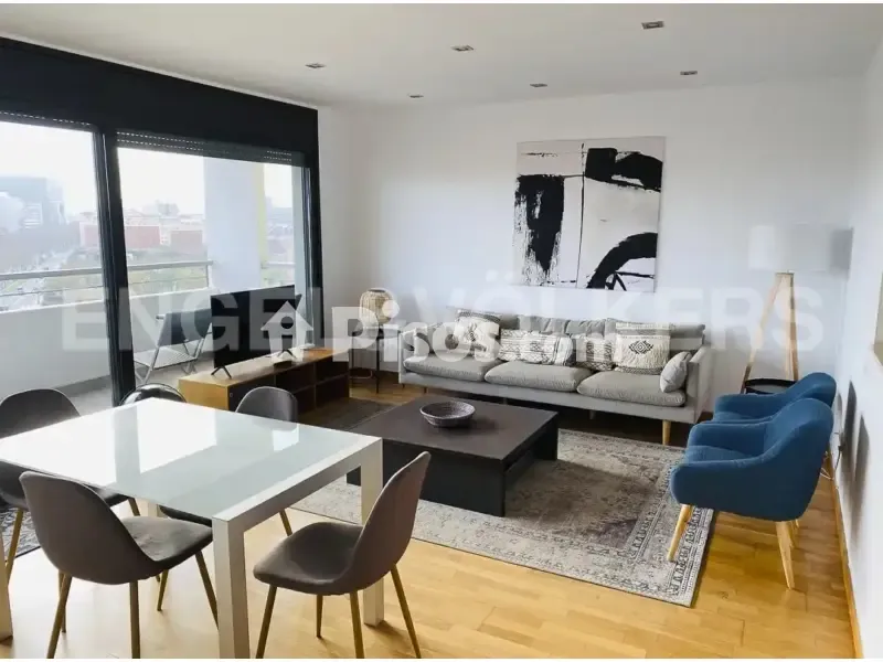 Séjour - Furnished Apartment with Balcony in Sant Martí