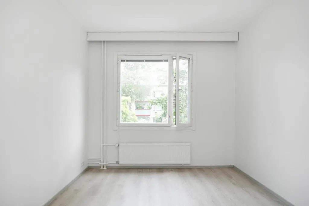 Toad - Spacious Two-Bedroom Flat with Balcony in Vantaa