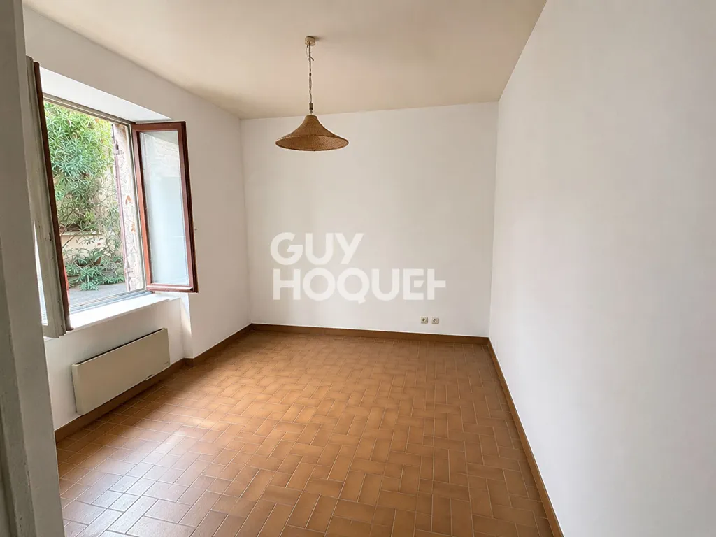 Toad - Compact Flat in Croix-Rousse, Lyon