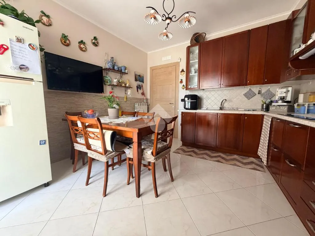 Salle à manger - Trilocale with Garden in Volla