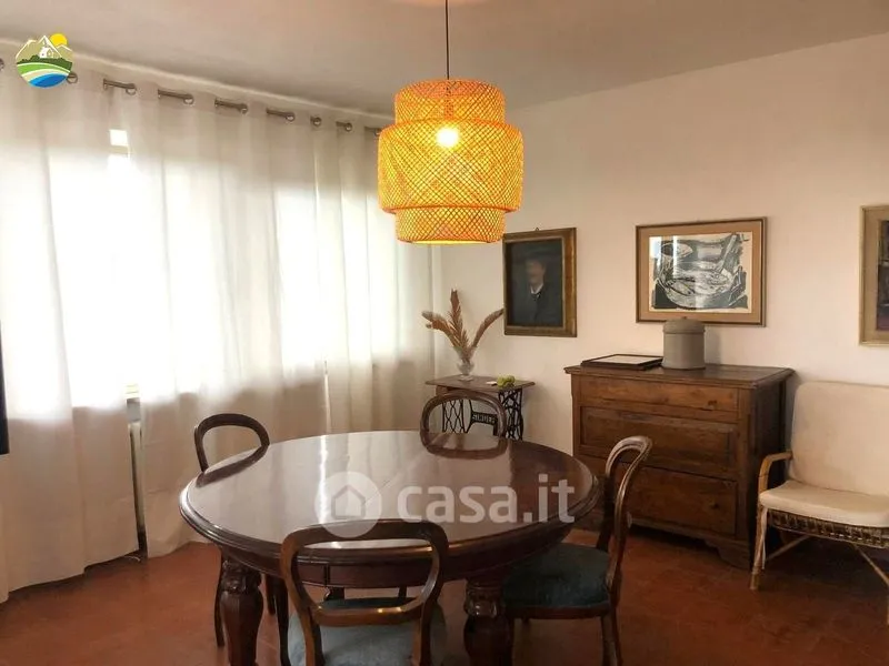 Salle à manger - Panoramic Villa with Private Park in Notaresco