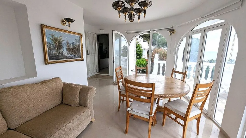 Salle à manger - Chalet with Sea View and Pool in Jávea