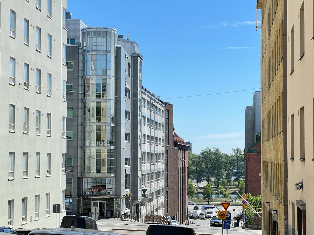 Välivaade - Apartment with Balcony in Kallio, Helsinki