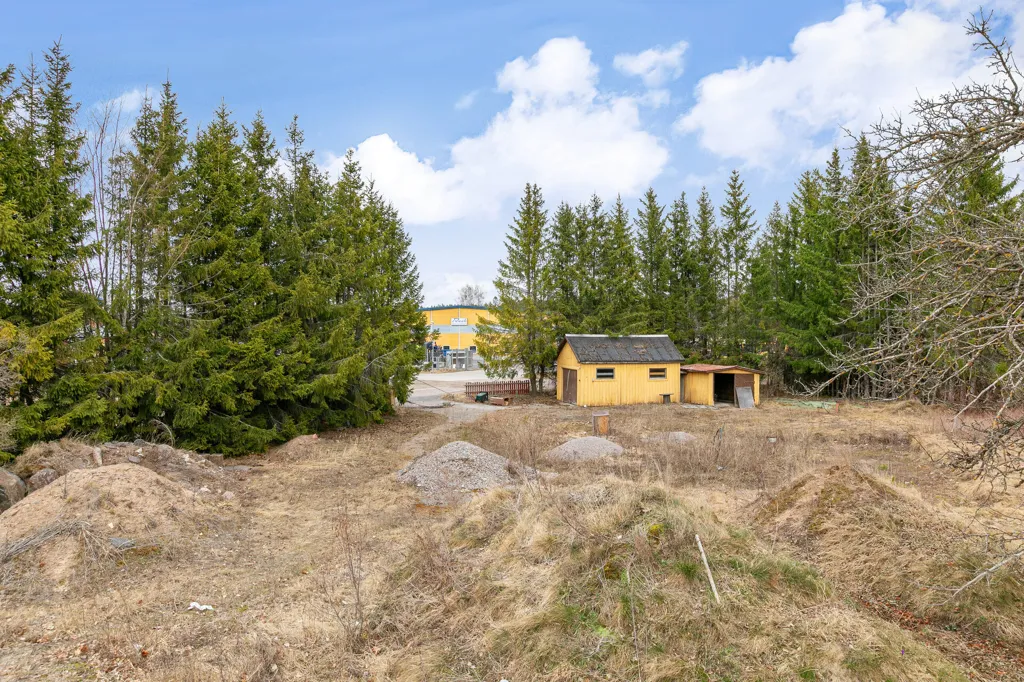 Jardin - Prepared Plot with Garden in Skutskär