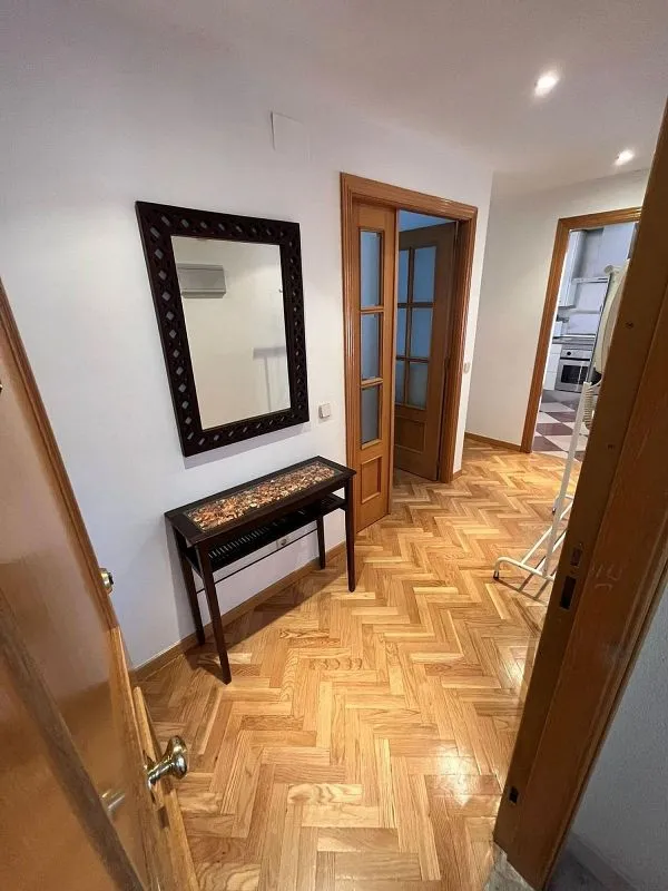 Esik - City Centre Flat with Pool in Villaviciosa de Odón