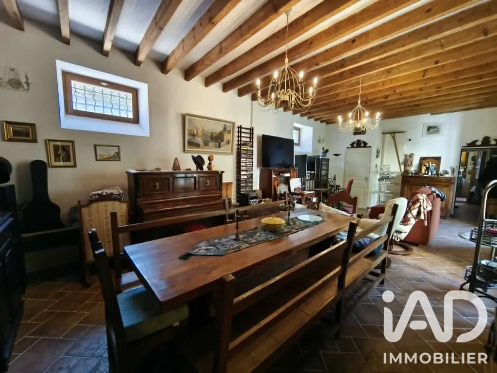 Sala da pranzo - Longère with Garden and Dependencies in Boynes